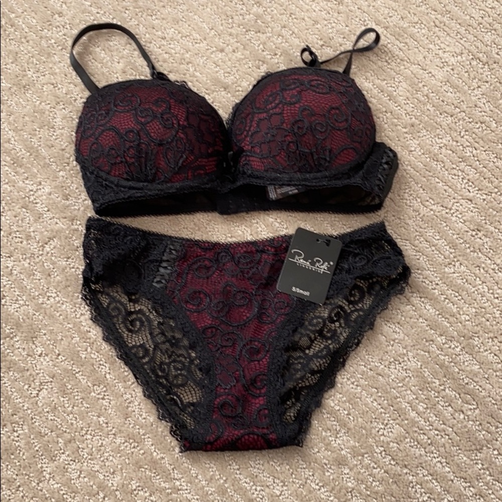 NWT Rene Rofe lingerie set
